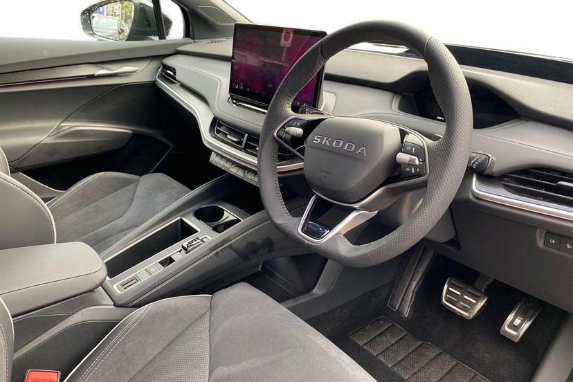 Skoda ENYAQ 210Kw 85 Sportline 82Kwh Black #5