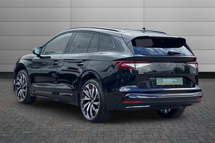 Skoda ENYAQ 210Kw 85 Sportline 82Kwh Black #2