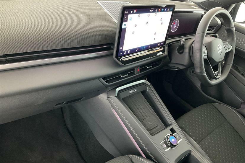 Volkswagen T-Roc 1.5 Etsi 150 R-line Dsg Blue #2
