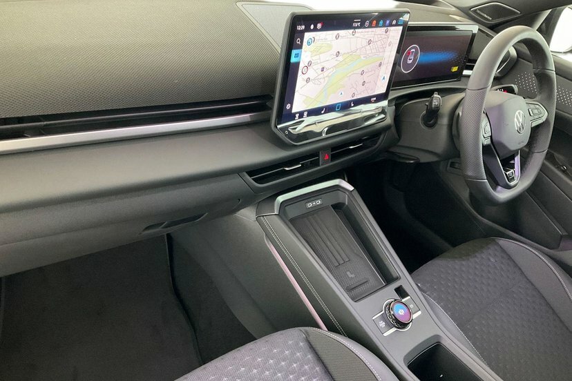 Volkswagen T-Roc 1.5 Etsi Mhev R-line Suv Hybrid Dsg 15 AP26BFF Grey #2