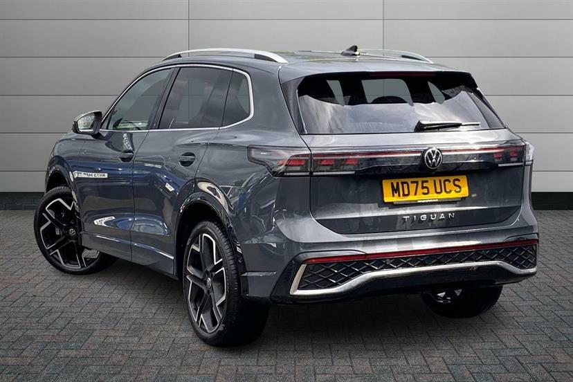 Volkswagen Tiguan 2.0 Tdi R-line Dsg Grey #3