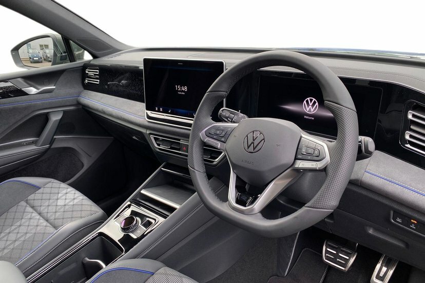 Volkswagen Tiguan 1.5 Etsi Mhev R-line Suv Hybrid Dsg 15 WN26VWX Green #6