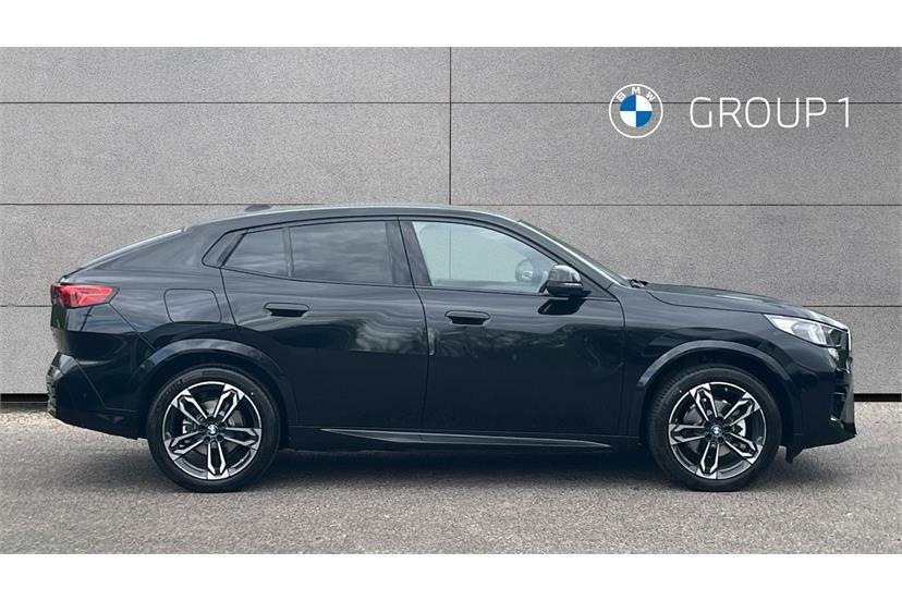 BMW iX2 150Kw Edrive20 M Sport 65Kwh Black #3