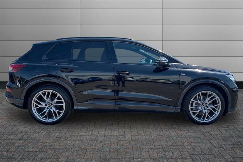 Audi Q4 E Tron 210Kw 45 82Kwh Black Edition Black #4