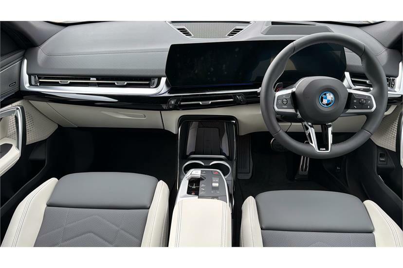 BMW iX2 230Kw Xdrive30 Shadow Edition 65Kwh  #4