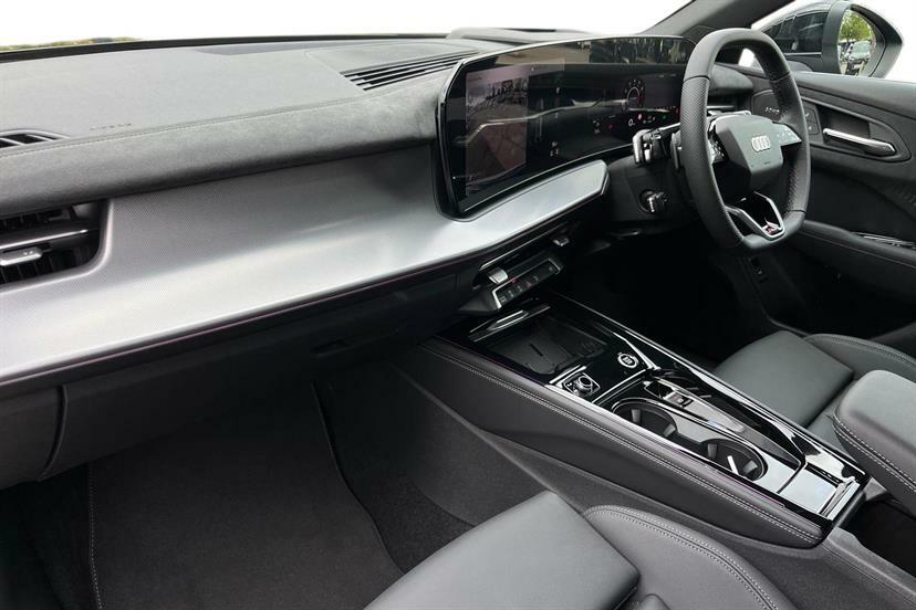 Audi Q3 1.5 Tfsi S Line S Tronic Soundvision Pack Black #2