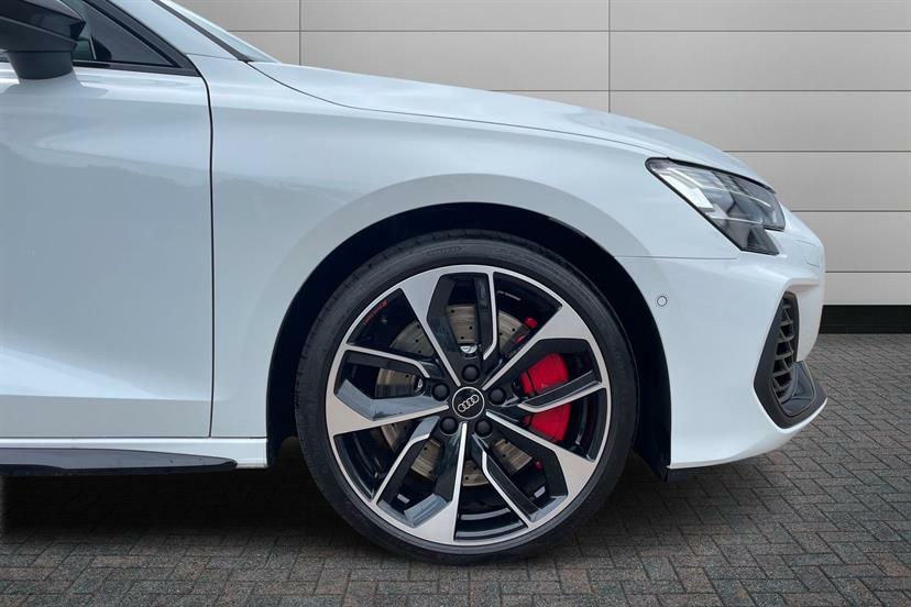 Audi A3 S3 Tfsi Quattro 333 Black Edition S Tronic White #4