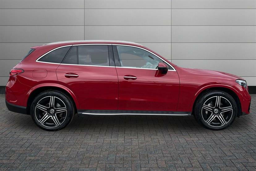 Mercedes-Benz GLC Class 300D 4Matic Amg Line Premium 9G-tronic KN75WLE Red #3