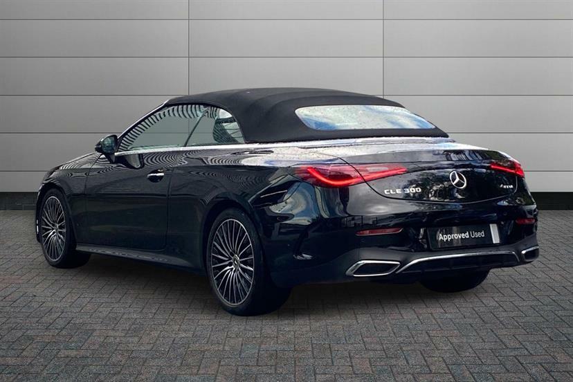 Mercedes-Benz CLE Class 300 4Matic Amg Line Premium 9G-tronic Black #2