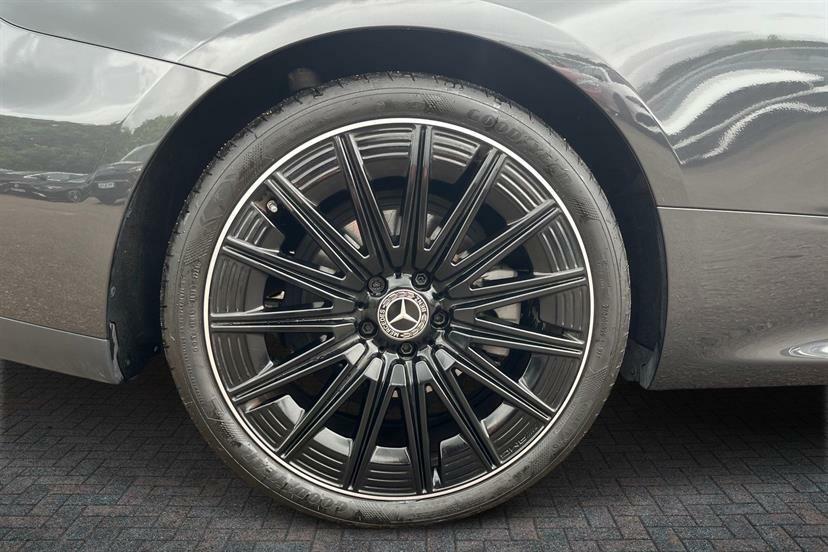 Mercedes-Benz CLE Class 300 4Matic Premier Edition 9G-tronic Grey #4