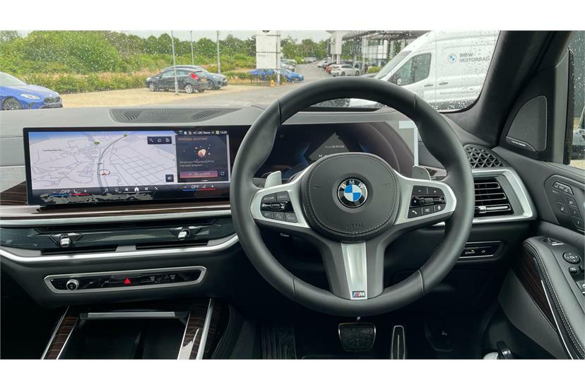 BMW X7 Xdrive40d Mht M Sport Step Black #4