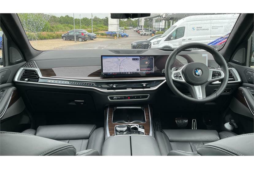 BMW X7 Xdrive40d Mht M Sport Step Black #3