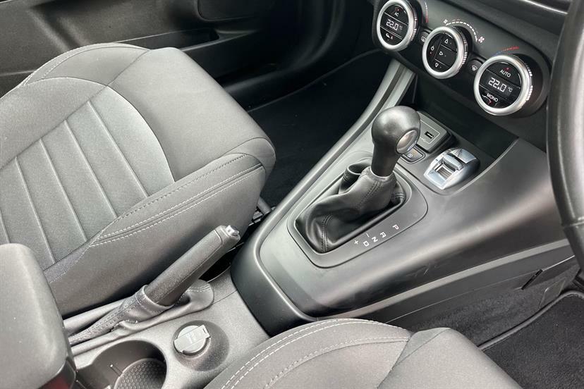 Alfa Romeo Giulietta 2.0 Jtdm-2 Speciale White #7