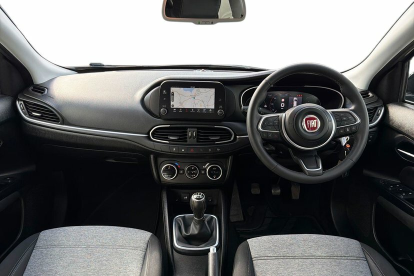 Fiat Tipo 1.0 Cross Hatchback 100 Bhp Grey #6