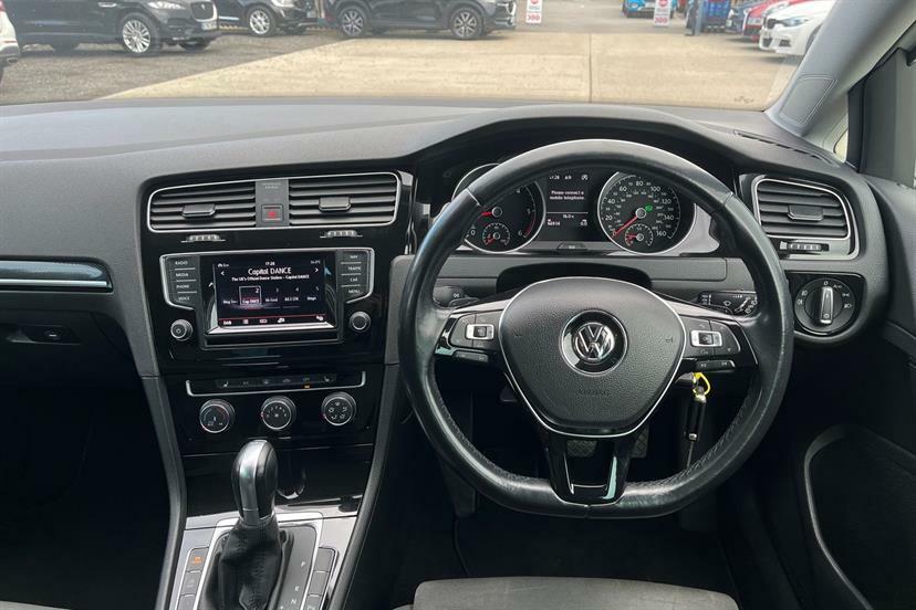 Volkswagen Golf 2.0Gtd Black #16