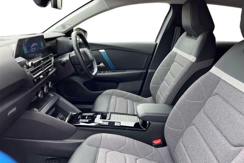 Citroen e-C4 100Kw C-series Edition 50Kwh Grey #2