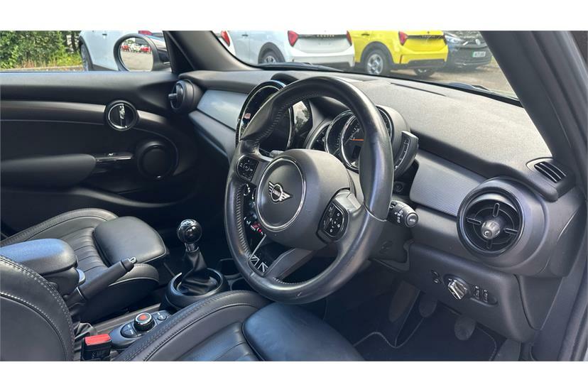 Mini Hatch 1.5 Cooper Exclusive Comfort Pack AO21RCU Grey #6