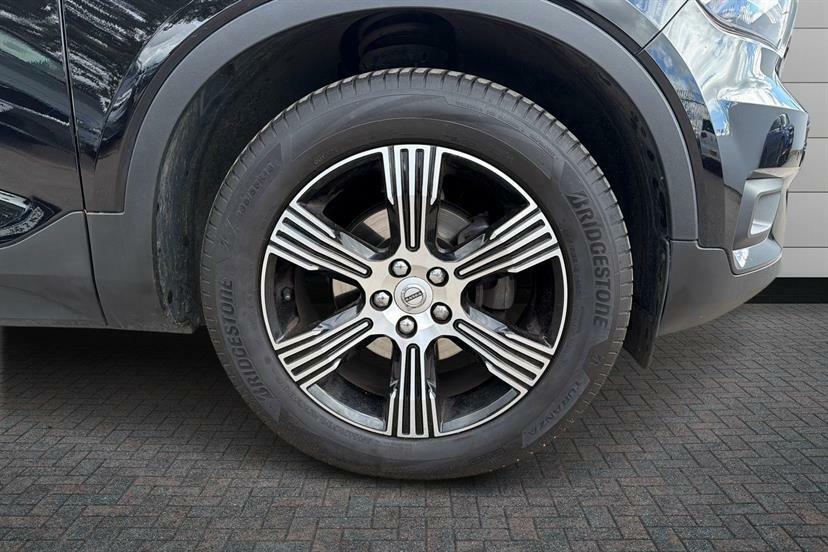 Volvo XC40 2.0 D3 Inscription Geartronic Black #5
