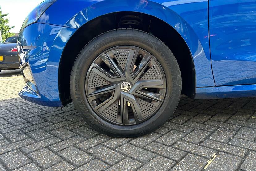 Skoda Fabia 1.0 Tsi Colour Edition Silver #7