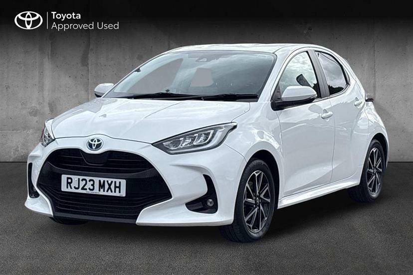 Toyota Yaris 1.5 Hybrid Design Cvt White #3
