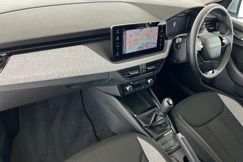 Skoda Kamiq 1.0 Tsi 95 Se Edition Silver #2