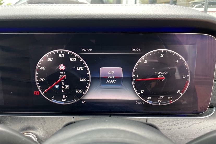 Mercedes-Benz E Class E220d Amg Line Edition 9G-tronic Grey #5