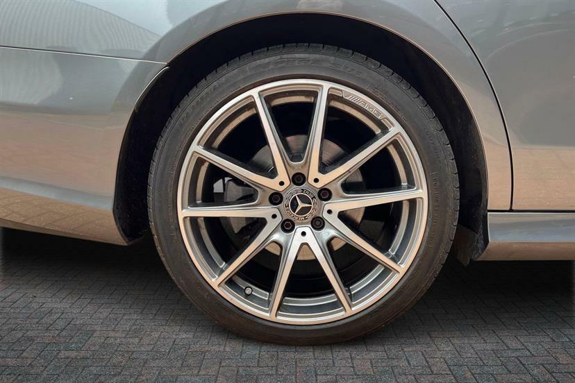 Mercedes-Benz E Class E220d Amg Line Edition 9G-tronic Grey #3