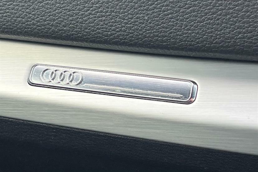 Audi Q2 35 Tfsi S Line S Tronic Grey #15
