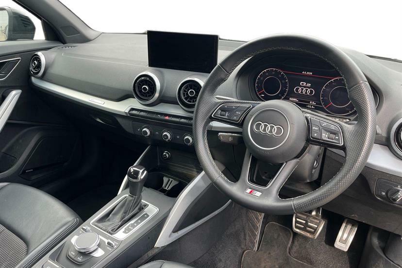 Audi Q2 35 Tfsi S Line S Tronic Cs Black #6