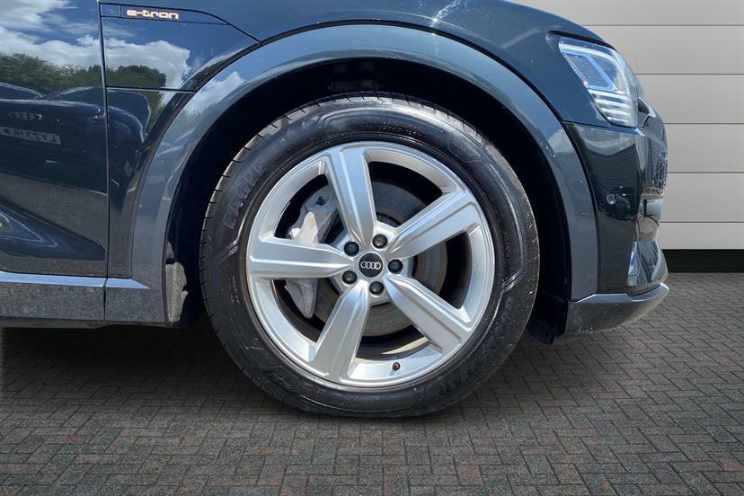 Audi E-tron 230Kw 50 Quattro 71Kwh Technik Black #5