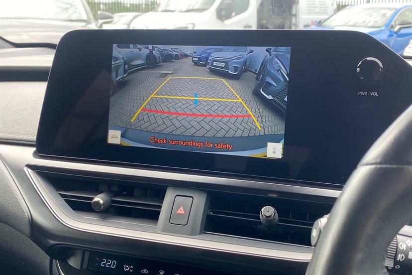 Lexus UX Suv 300E 54.3Kwh 202272 White #24