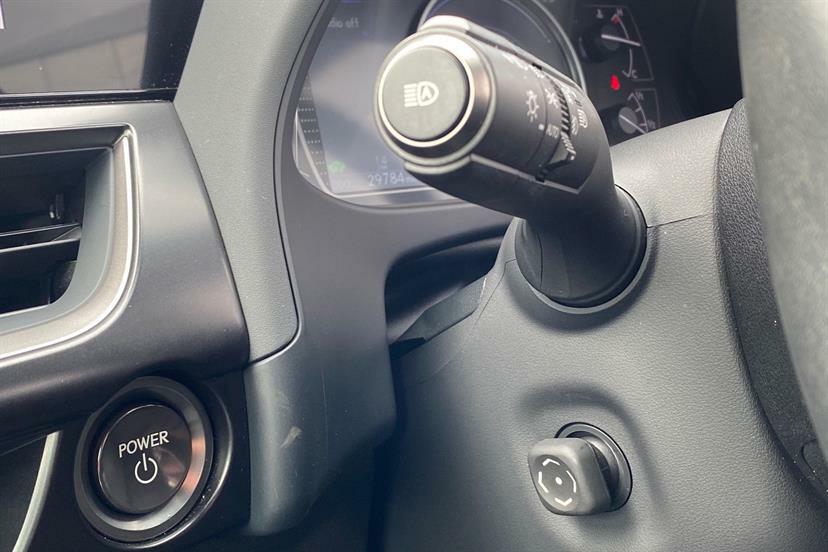 Lexus UX Suv 300E 54.3Kwh 202272 White #23