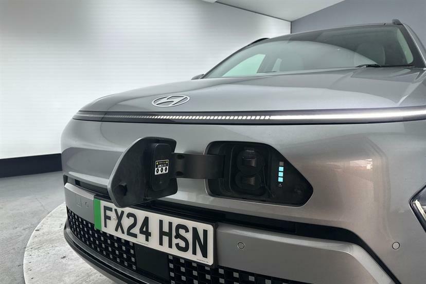 Hyundai Kona 160Kw Advance 65Kwh Red #14