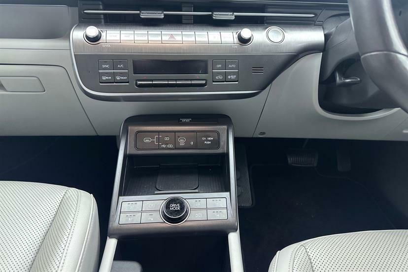 Hyundai Kona 160Kw Ultimate 65Kwh Silver #6