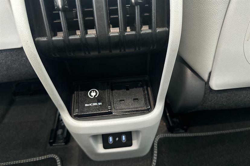 Hyundai Kona 160Kw Advance 65Kwh Red #16