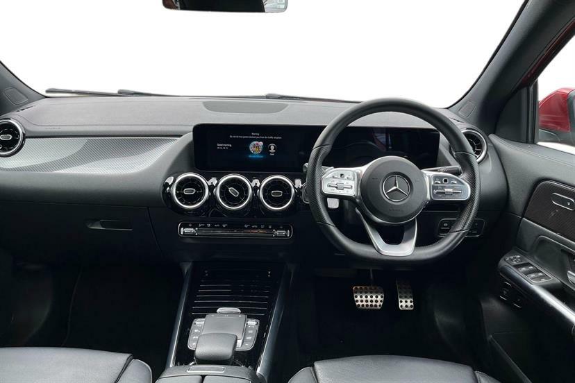 Mercedes-Benz GLA Class 250E Exclusive Edition Red #6