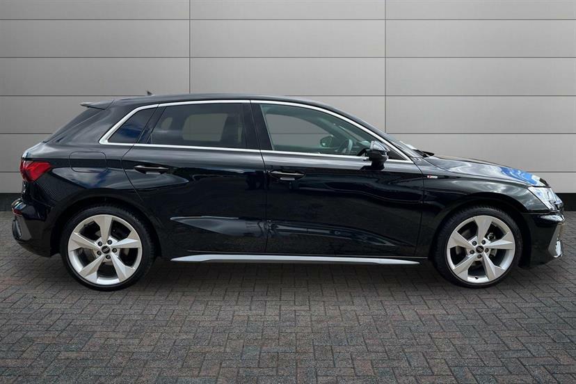 Audi A3 30 Tfsi S Line Black #4