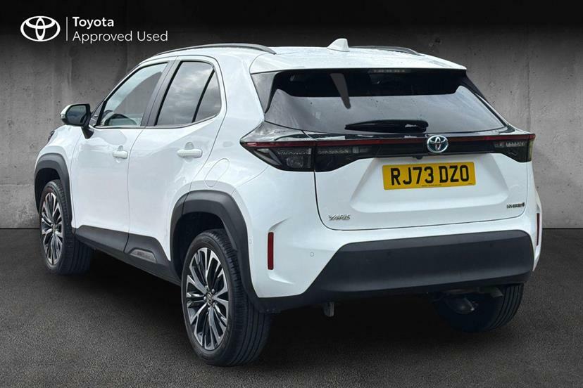 Toyota Yaris Cross 1.5 Hybrid Excel Cvt White #3