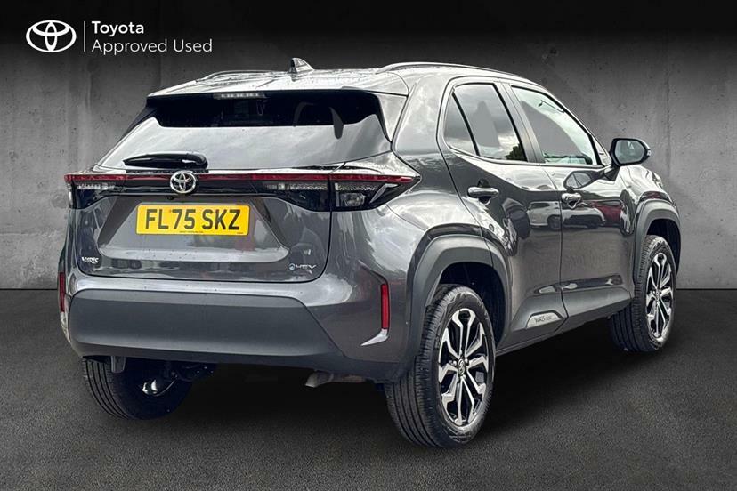 Toyota Yaris Cross 1.5 Hybrid Design Cvt Grey #2