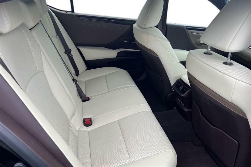 Lexus ES 300H 2.5 Cvt Premium Edition  #7