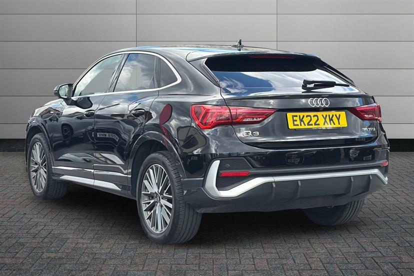 Audi Q3 35 Tfsi S Line S Tronic Black #3