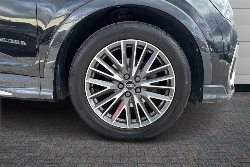 Audi Q3 35 Tfsi S Line S Tronic Black #5