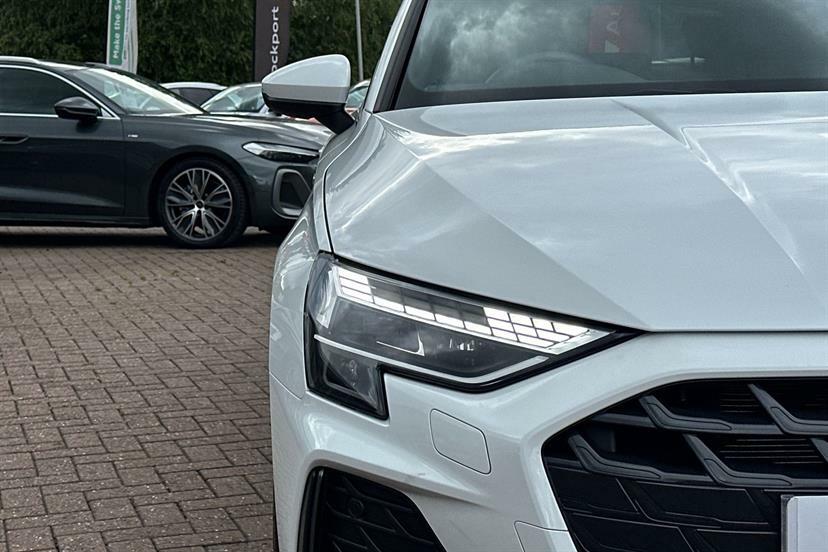 Audi A3 35 Tfsi Black Edition S Tronic  #23