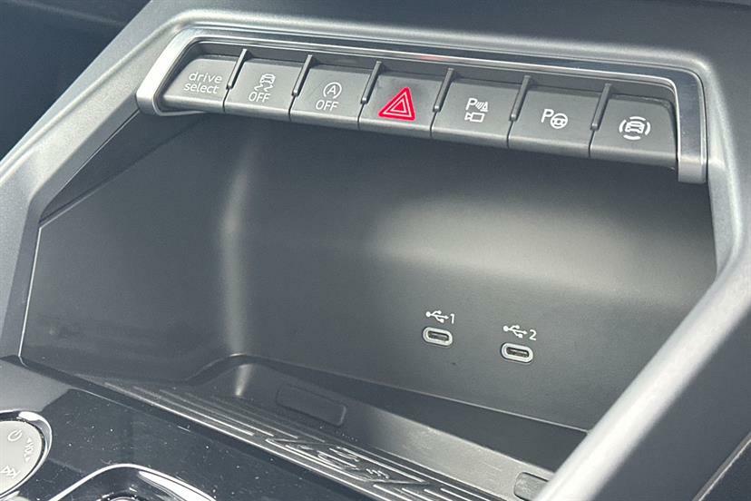 Audi A3 35 Tfsi Black Edition S Tronic  #43