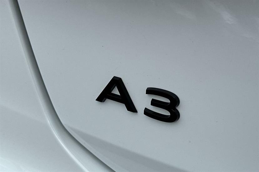 Audi A3 35 Tfsi Black Edition S Tronic  #13