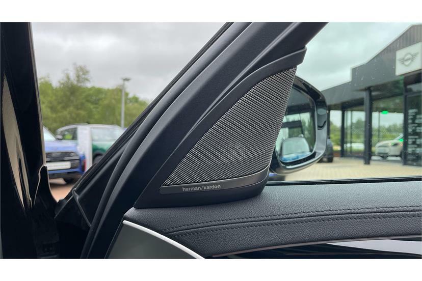 BMW 5 Series 520D M Sport Blue #16
