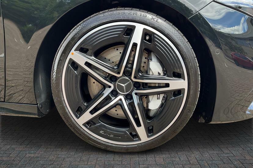 Mercedes-Benz A Class A35 4Matic Premium KT25LPN Black #4