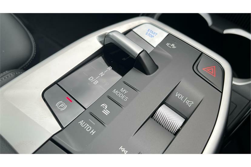 BMW iX1 150Kw Edrive20 Shadow Edition 65Kwh Black #17