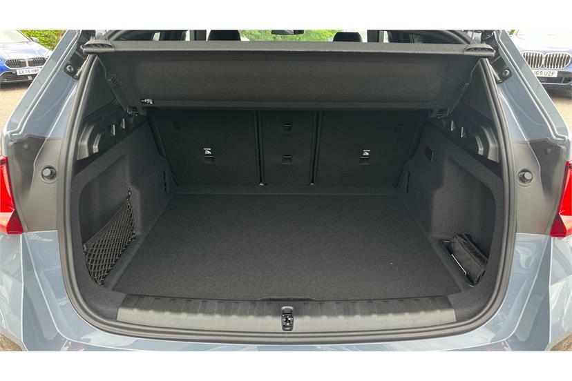 BMW iX1 150Kw Edrive20 Shadow Edition 65Kwh Black #12