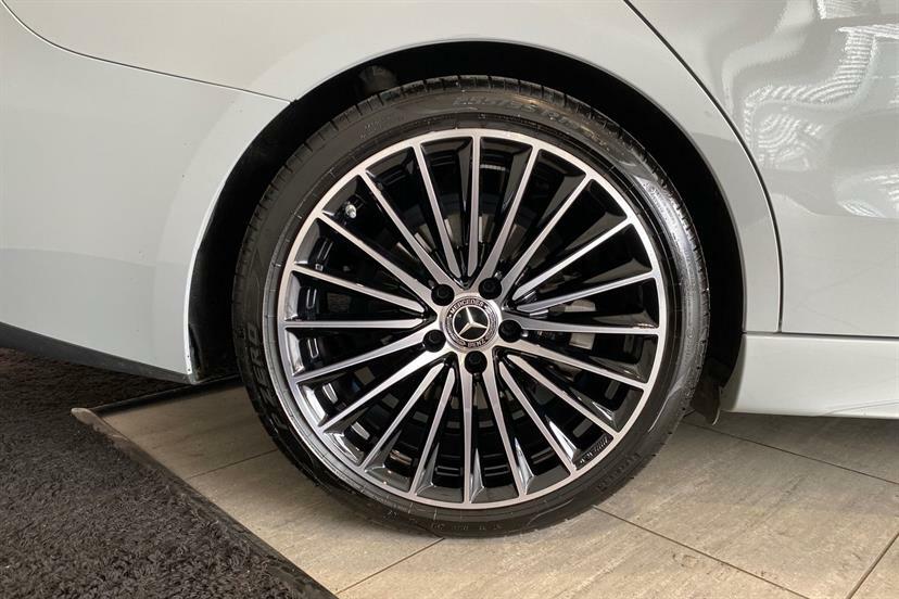 Mercedes-Benz C Class C220d Amg Line Premium Plus 9G-tronic Grey #3